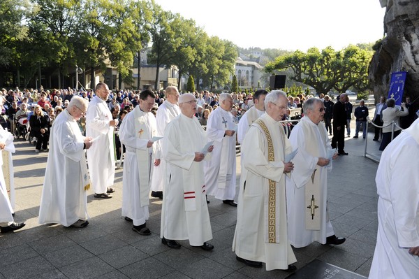 Lourdes2011a